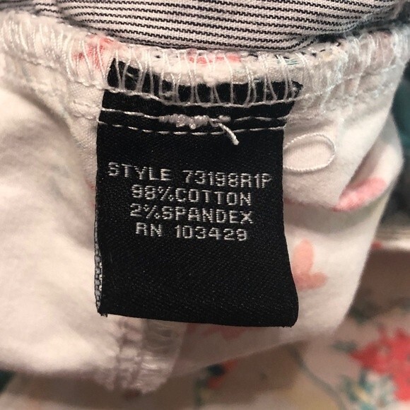 Intro. Sz 20W Love The Fit Floral Capri Pants Womens Tummy Control Comfort Waist - Picture 5 of 10